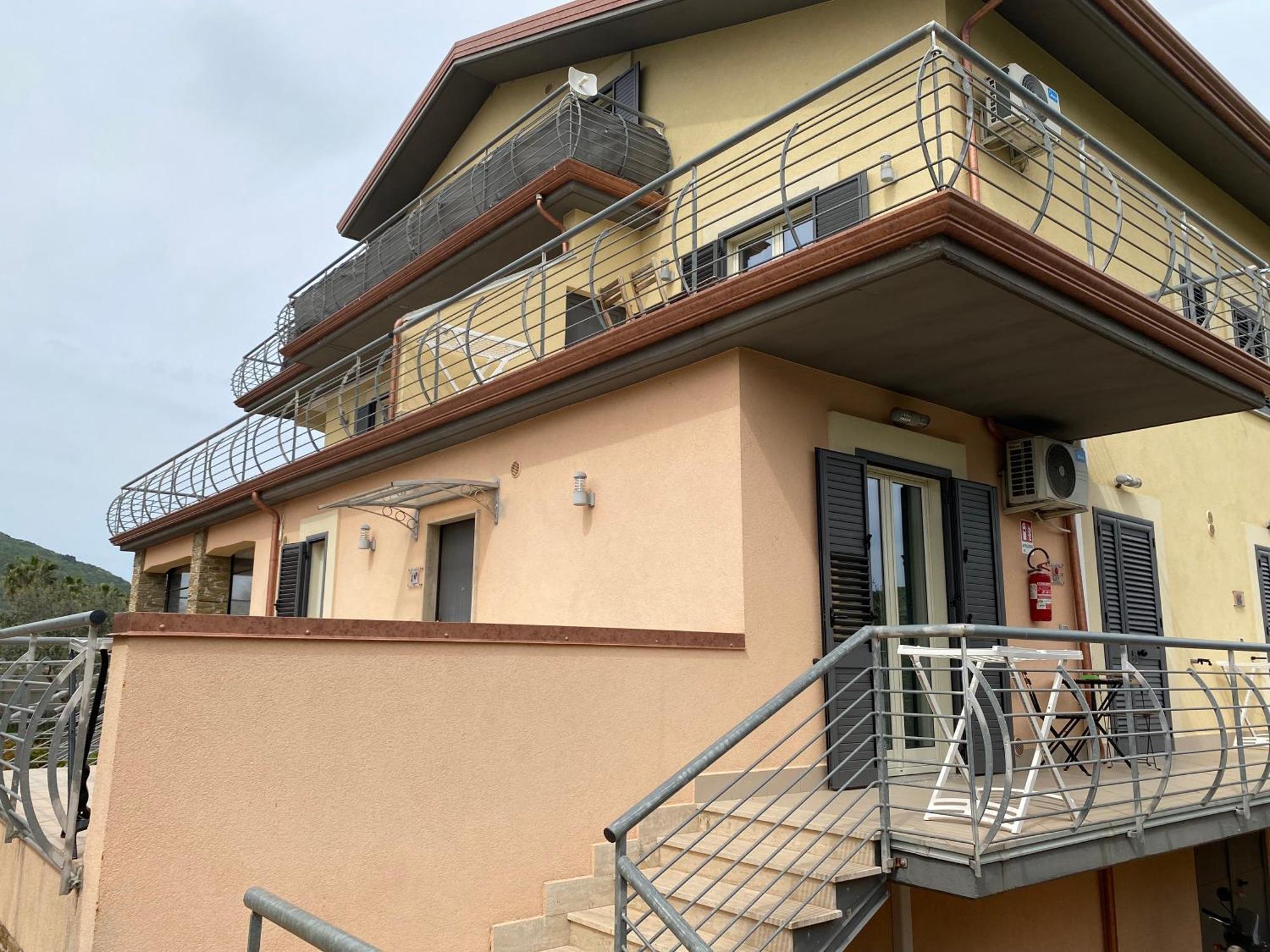 Bed and Breakfast Miro' Агрополи Экстерьер фото